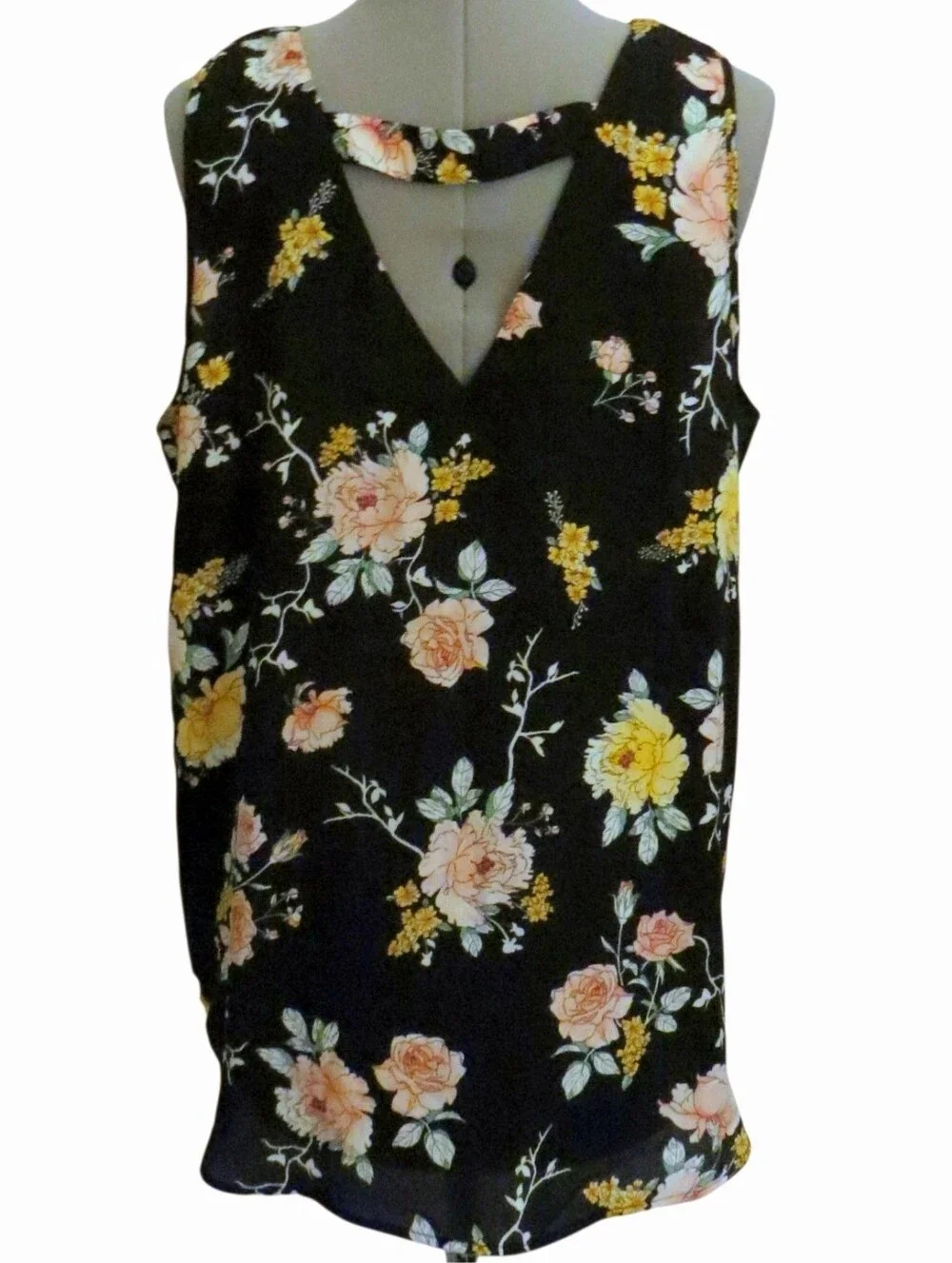 Maurices Black Floral Print Bar Back V Neck Sleeveless Tank Top Size Large New